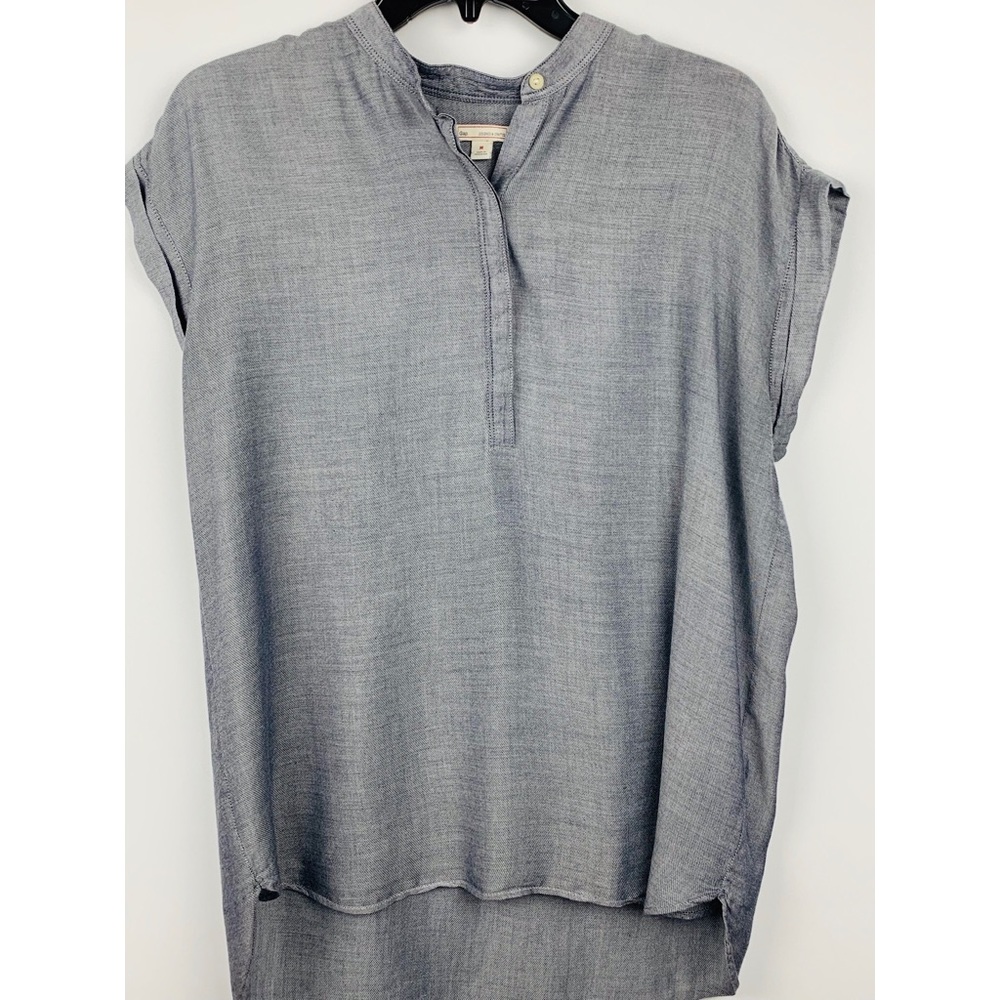 Gap T-Shirt